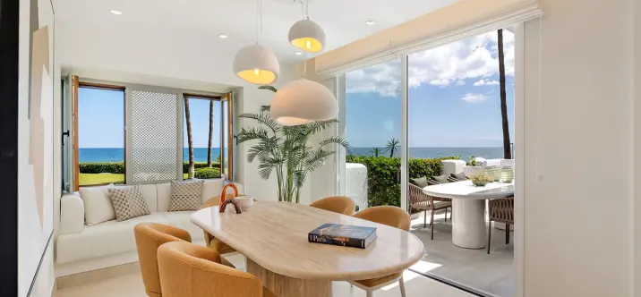 Venta de apartamento en planta baja en New Golden Mile 4