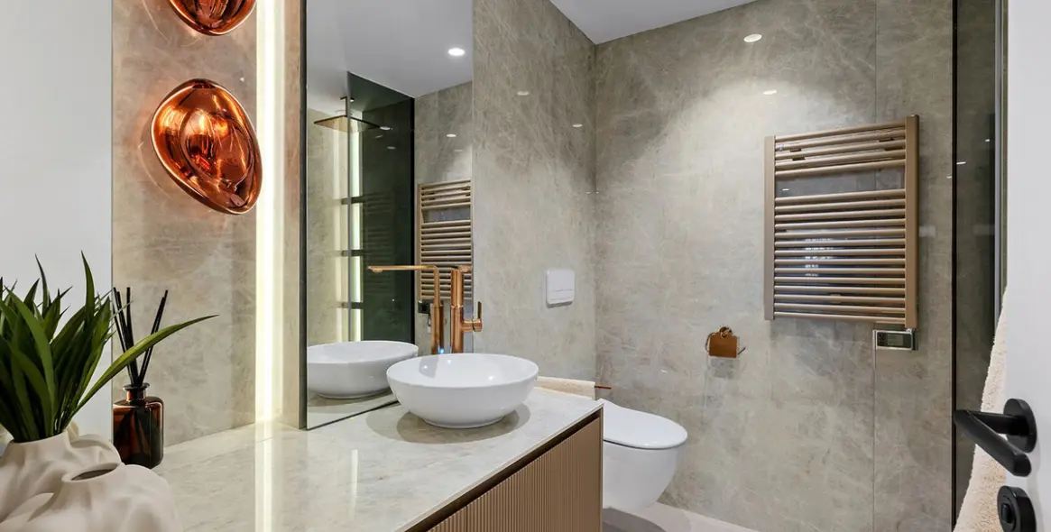 Venta de apartamento en planta baja en New Golden Mile 13
