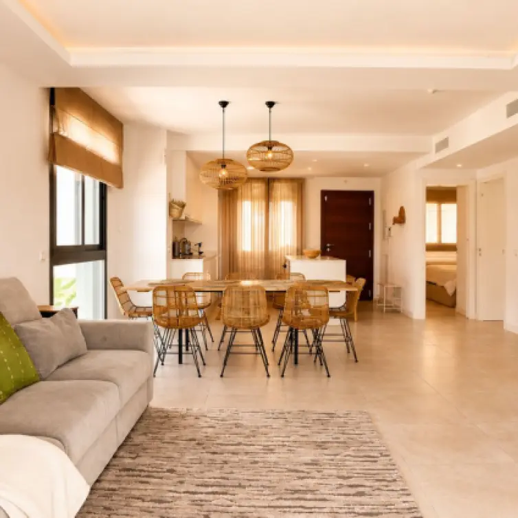 Long-term rent of middle floor apartment in Estepona