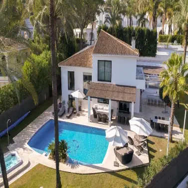 Short-term rent of detached villa in Marbella