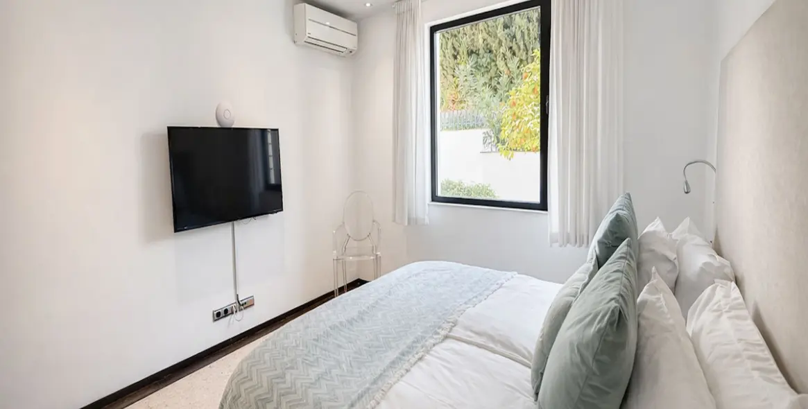 Short-term rent of detached villa in Marbella 15