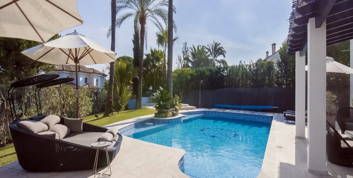 Short-term rent of detached villa in Marbella 16