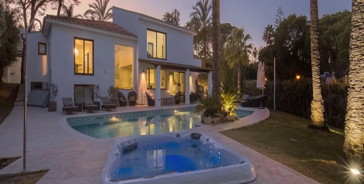 Short-term rent of detached villa in Marbella 21