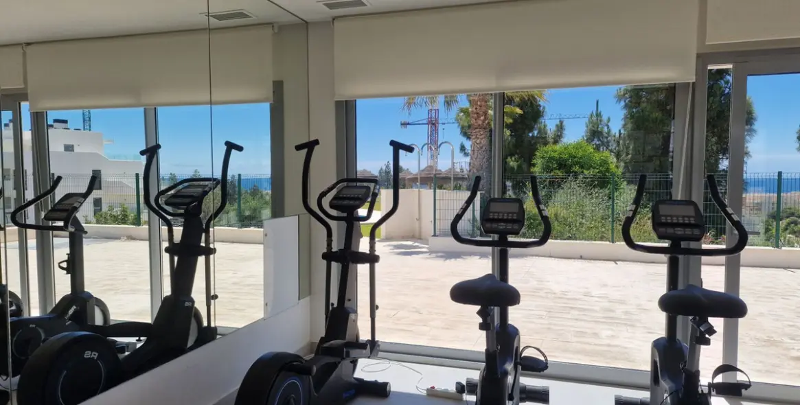 Долгосрочная аренда апартаментов на среднем этаже в Mijas 44