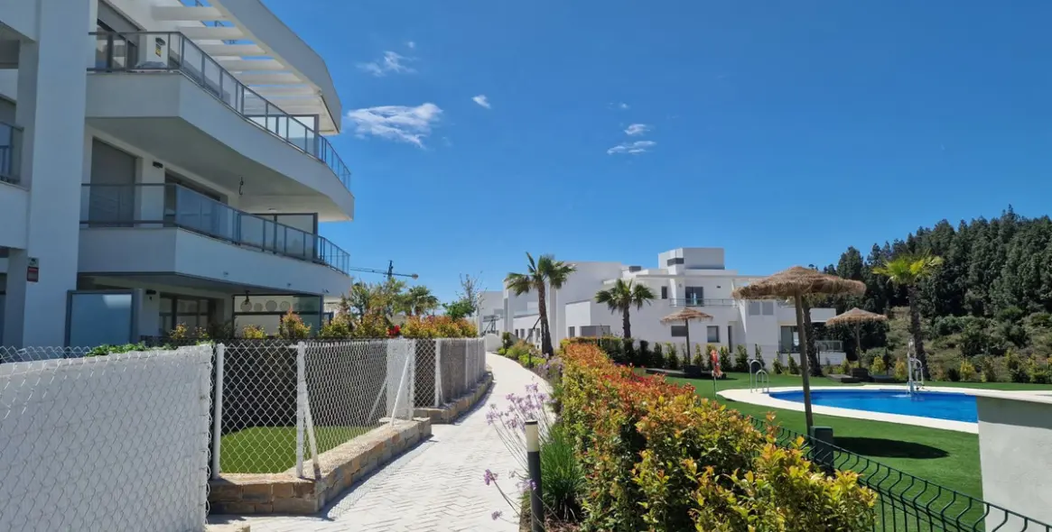 Долгосрочная аренда апартаментов на среднем этаже в Mijas 62