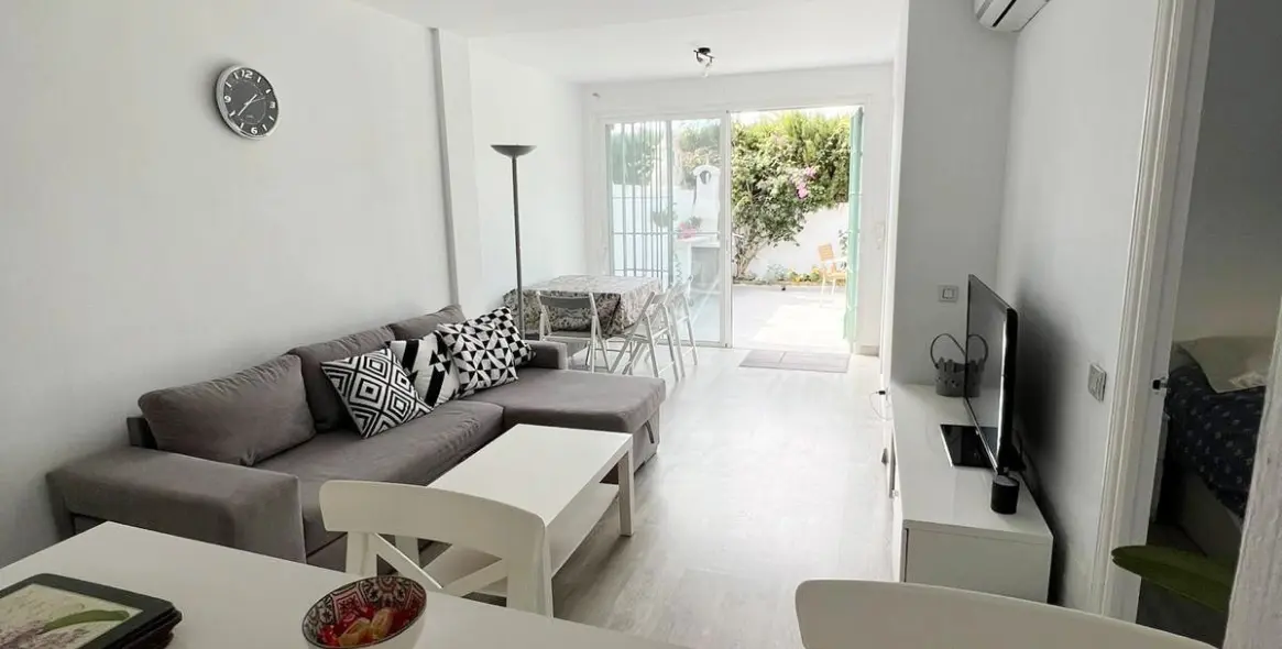Долгосрочная аренда апартаментов на первом этаже в Estepona 1