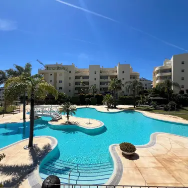 Long-term rent of middle floor apartment in El Chaparral