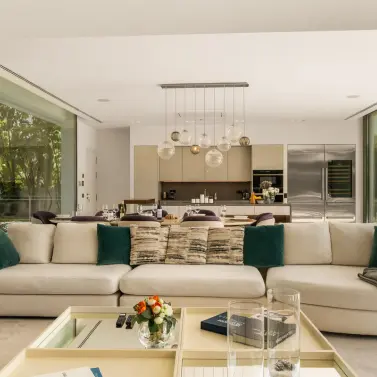 Short-term rent of detached villa in Nueva Andalucía
