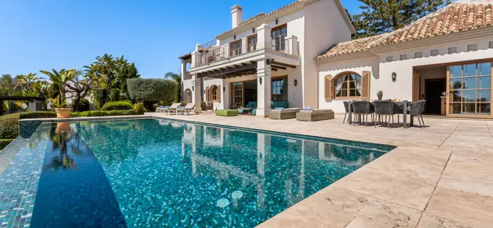 Short-term rent of detached villa in The Golden Mile 4