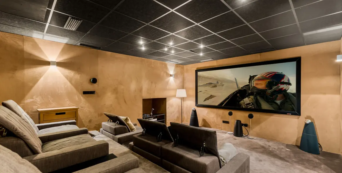 Short-term rent of detached villa in The Golden Mile 29