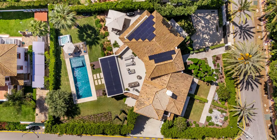 Short-term rent of detached villa in Los Monteros 72