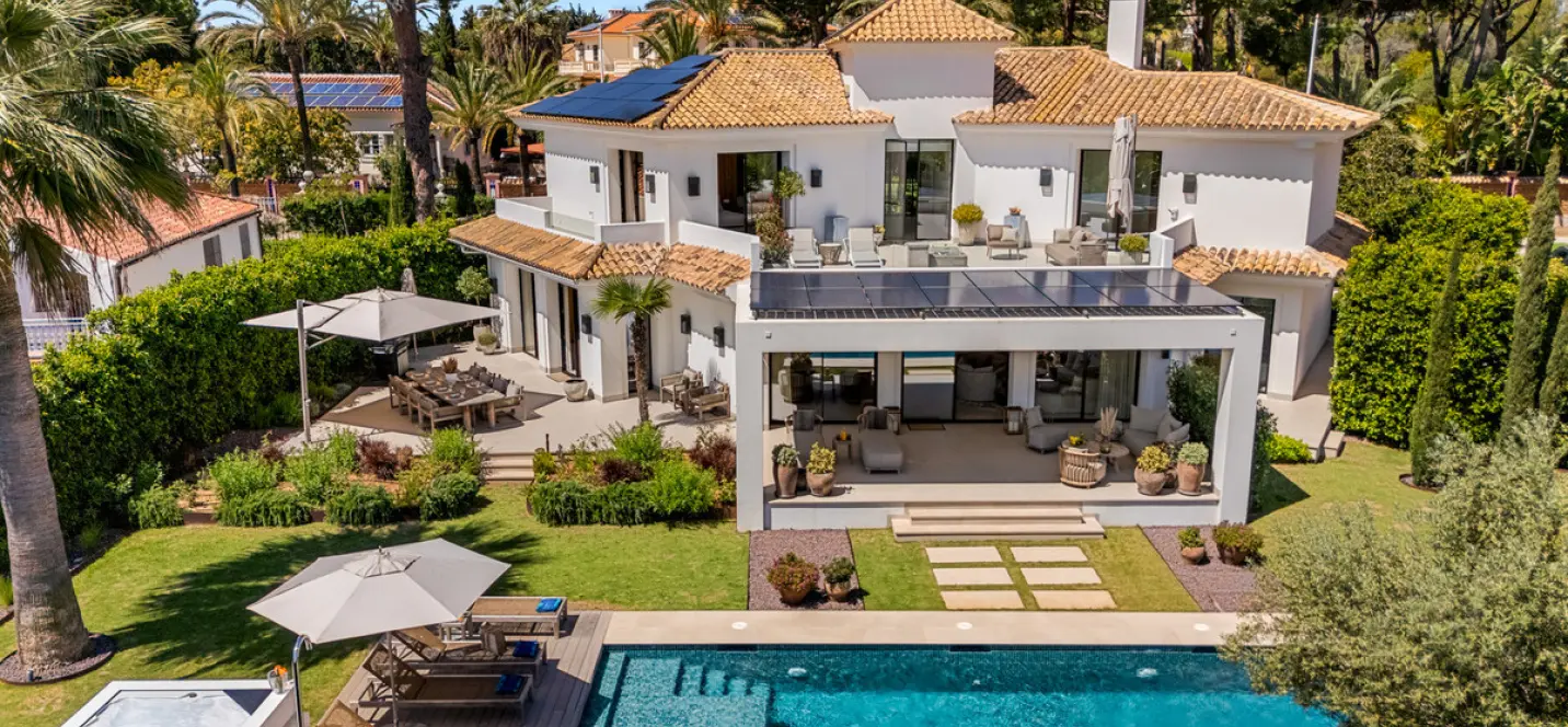 Alquiler a corto plazo de villa independiente en Los Monteros 0