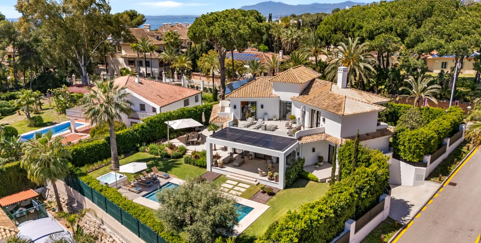 Alquiler a corto plazo de villa independiente en Los Monteros 2