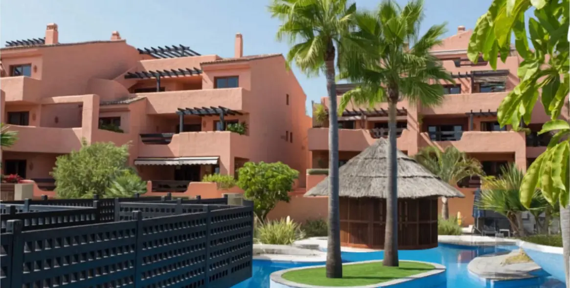 Long-term rent of ground floor apartment in Estepona 2