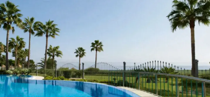 Long-term rent of ground floor apartment in Estepona 3