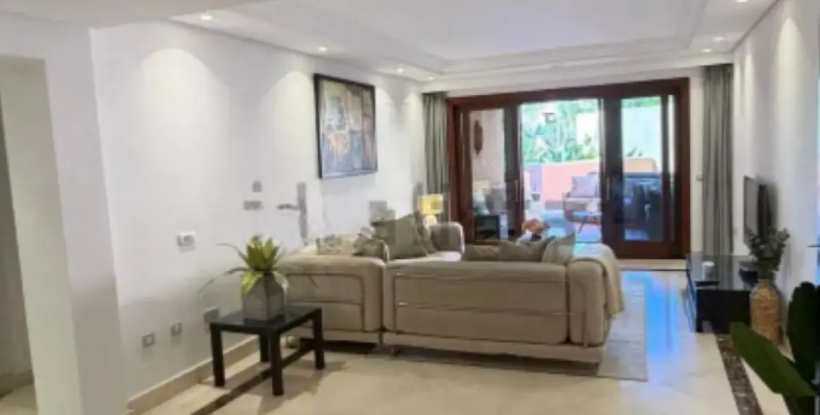 Long-term rent of ground floor apartment in Estepona 9