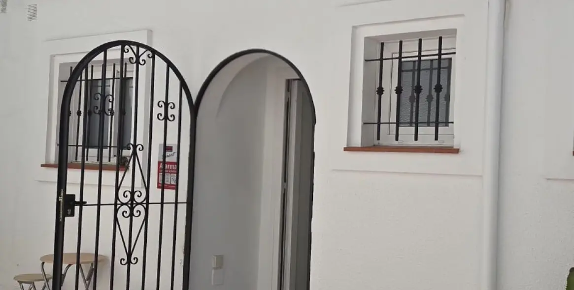 Sale of townhouse in Riviera del Sol 12