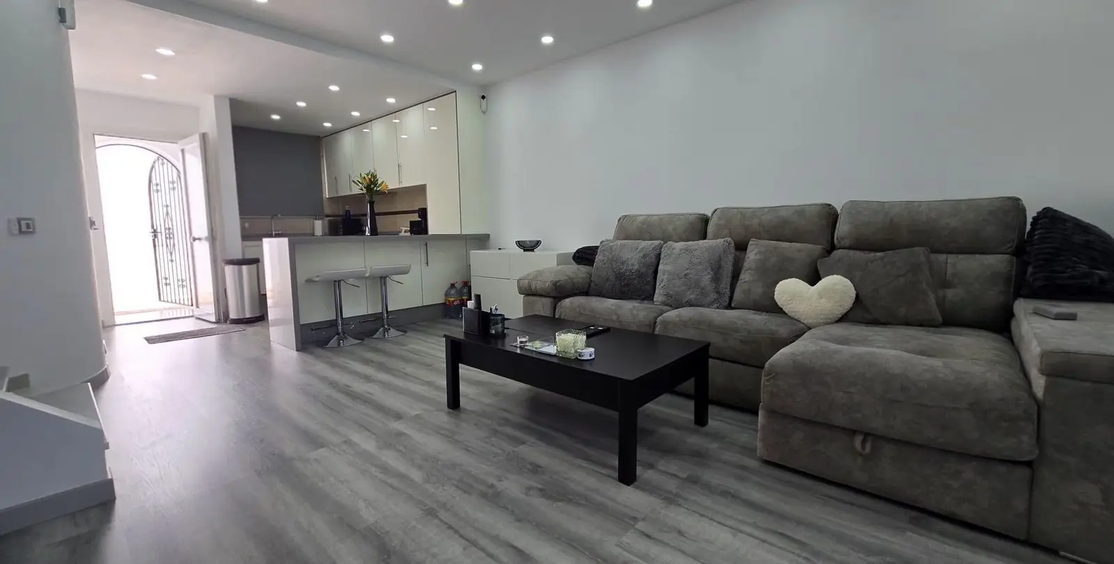 Sale of townhouse in Riviera del Sol 5