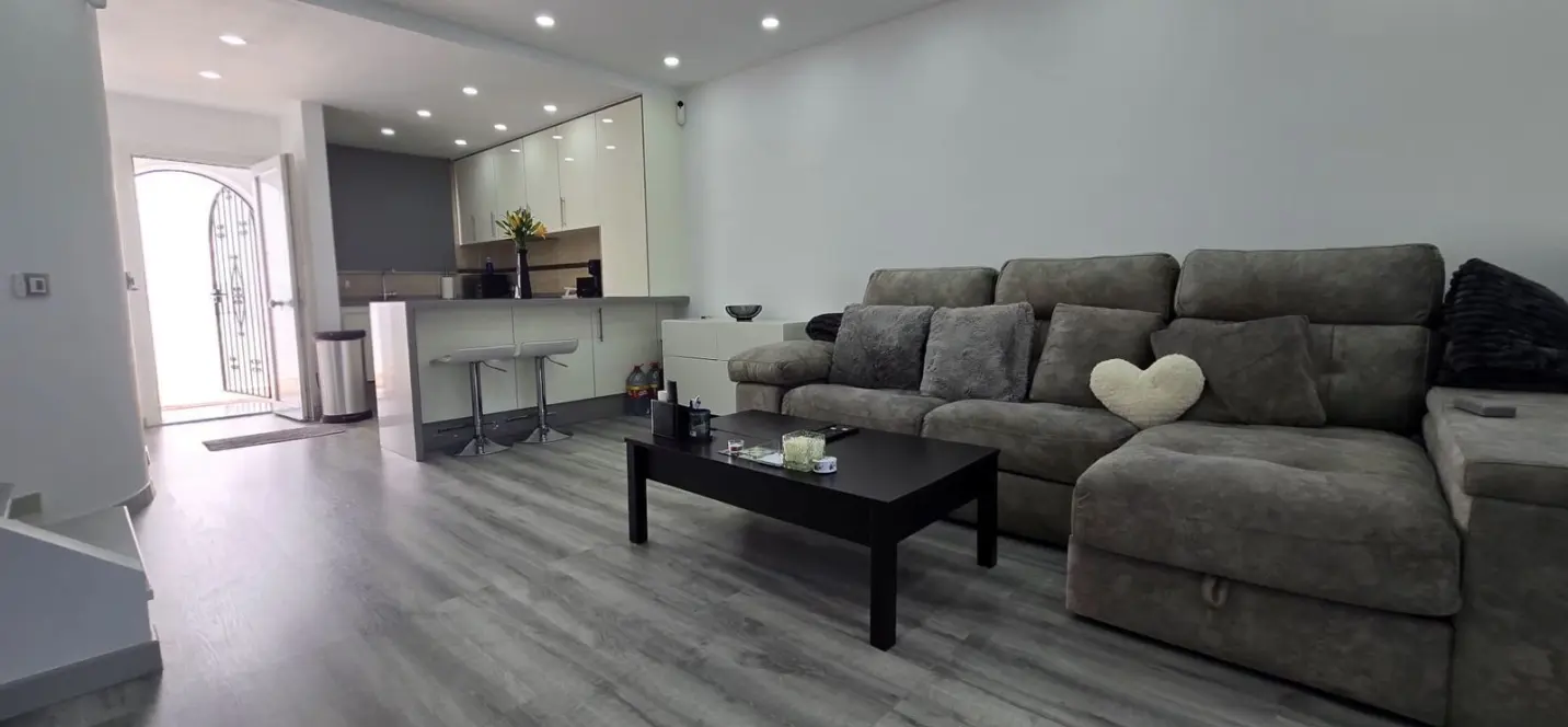 Sale of townhouse in Riviera del Sol 4