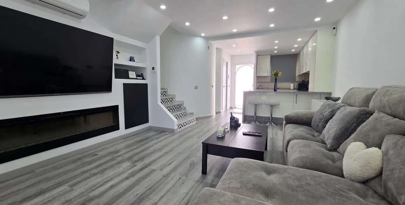 Sale of townhouse in Riviera del Sol 18