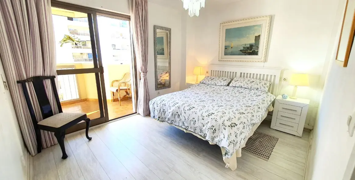 Venta de apartamento en planta media en Fuengirola 4