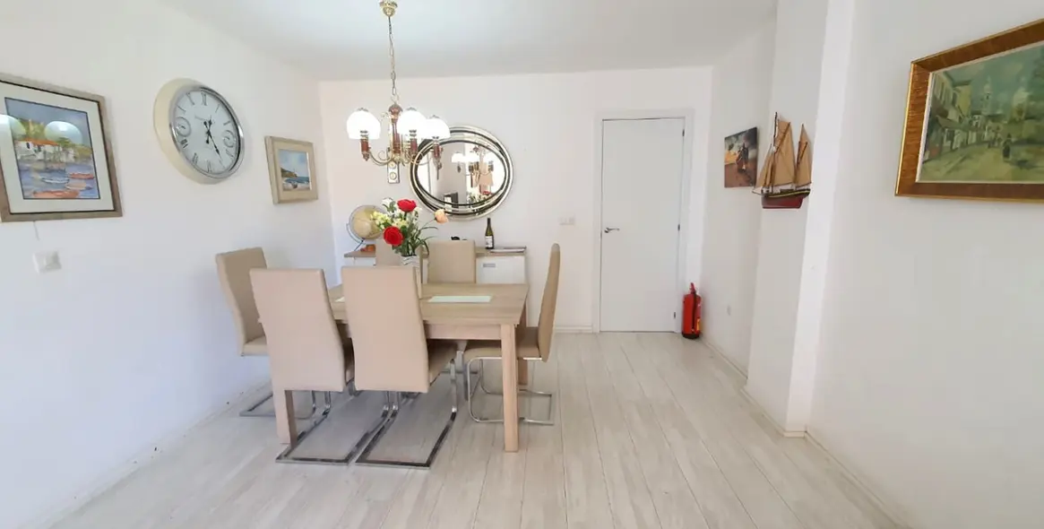 Venta de apartamento en planta media en Fuengirola 15
