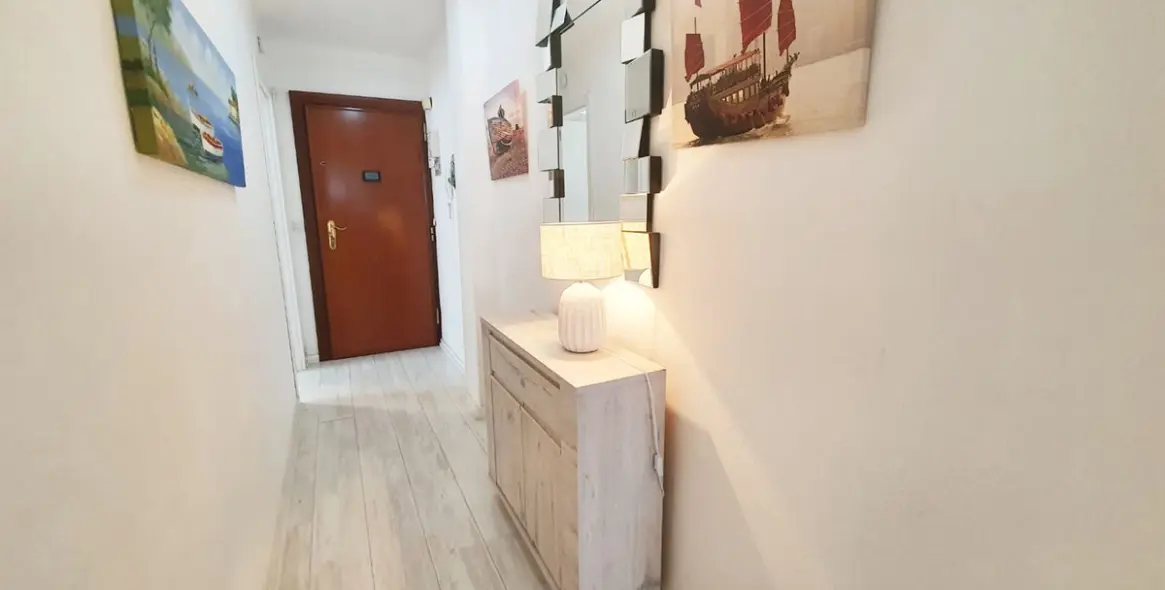 Venta de apartamento en planta media en Fuengirola 19