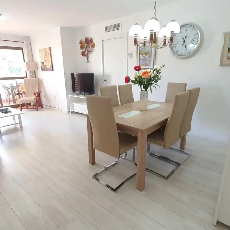 Venta de apartamento en planta media en Fuengirola