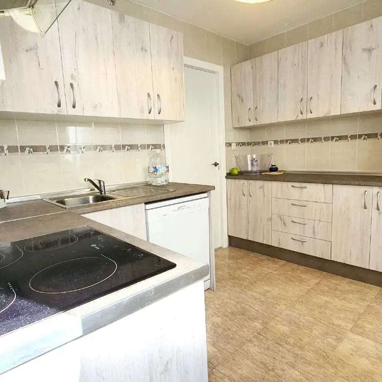 Venta de apartamento en planta media en Fuengirola