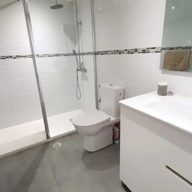 Venta de apartamento en planta media en Fuengirola