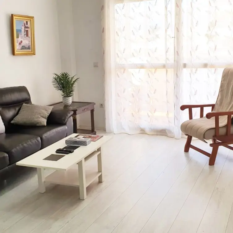 Venta de apartamento en planta media en Fuengirola