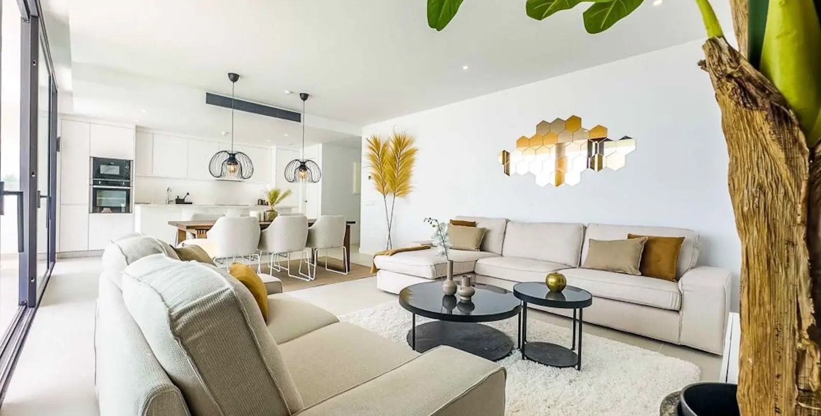 Venta de apartamento en planta media en Fuengirola 1