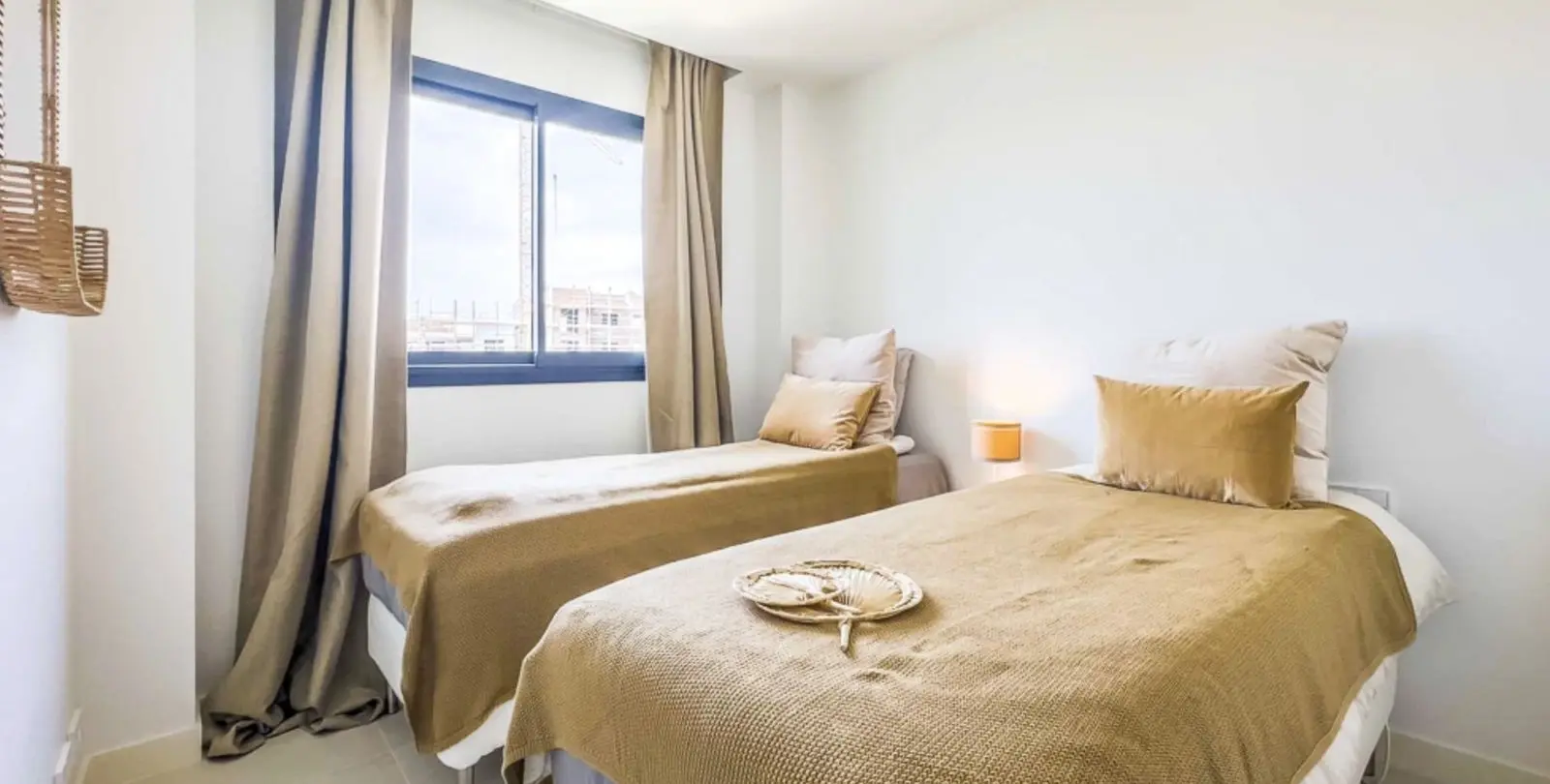 Venta de apartamento en planta media en Fuengirola 20