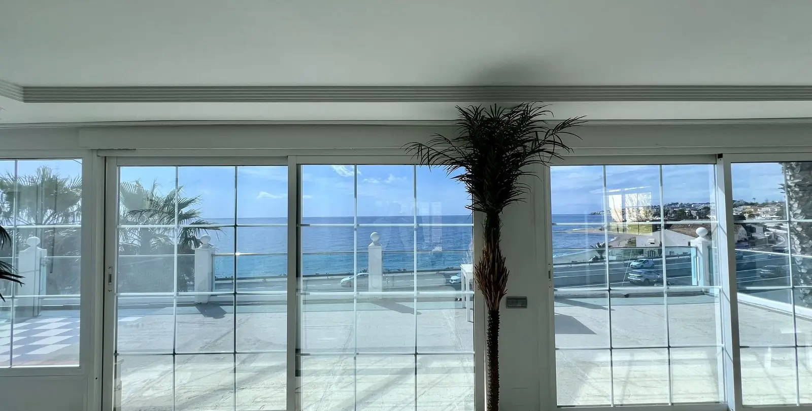 Sale of detached villa in El Chaparral 10