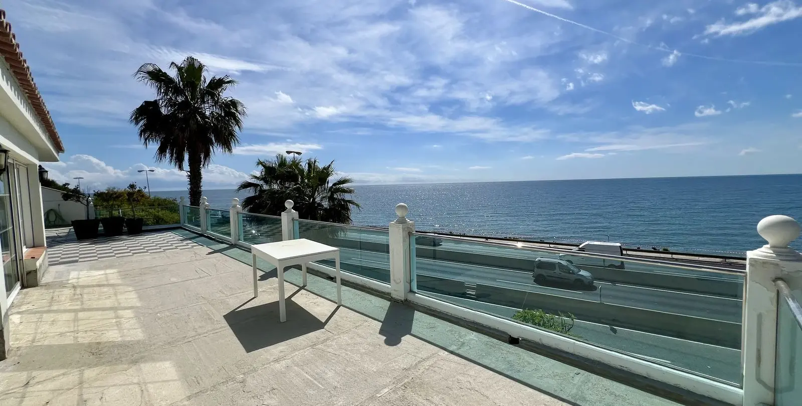 Sale of detached villa in El Chaparral 11