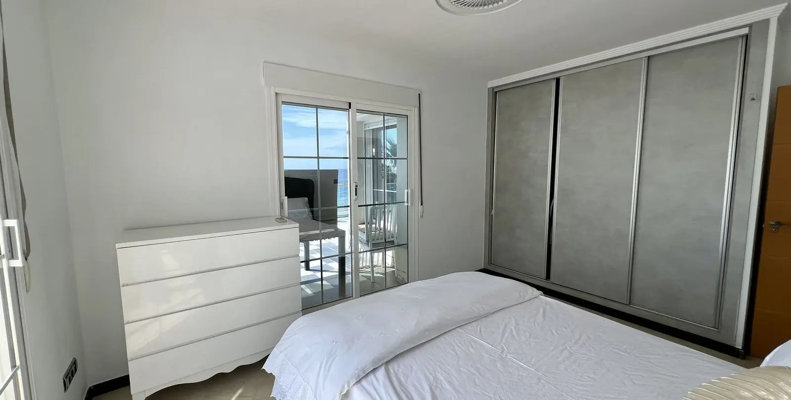Sale of detached villa in El Chaparral 41