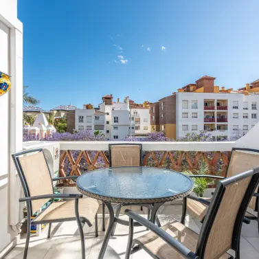 Venta de apartamento en planta media en Benalmadena Costa