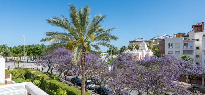 Venta de apartamento en planta media en Benalmadena Costa 4