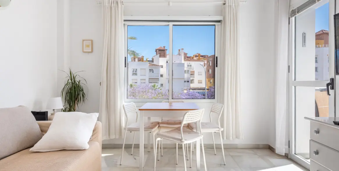 Sale of middle floor apartment in Benalmadena Costa 7