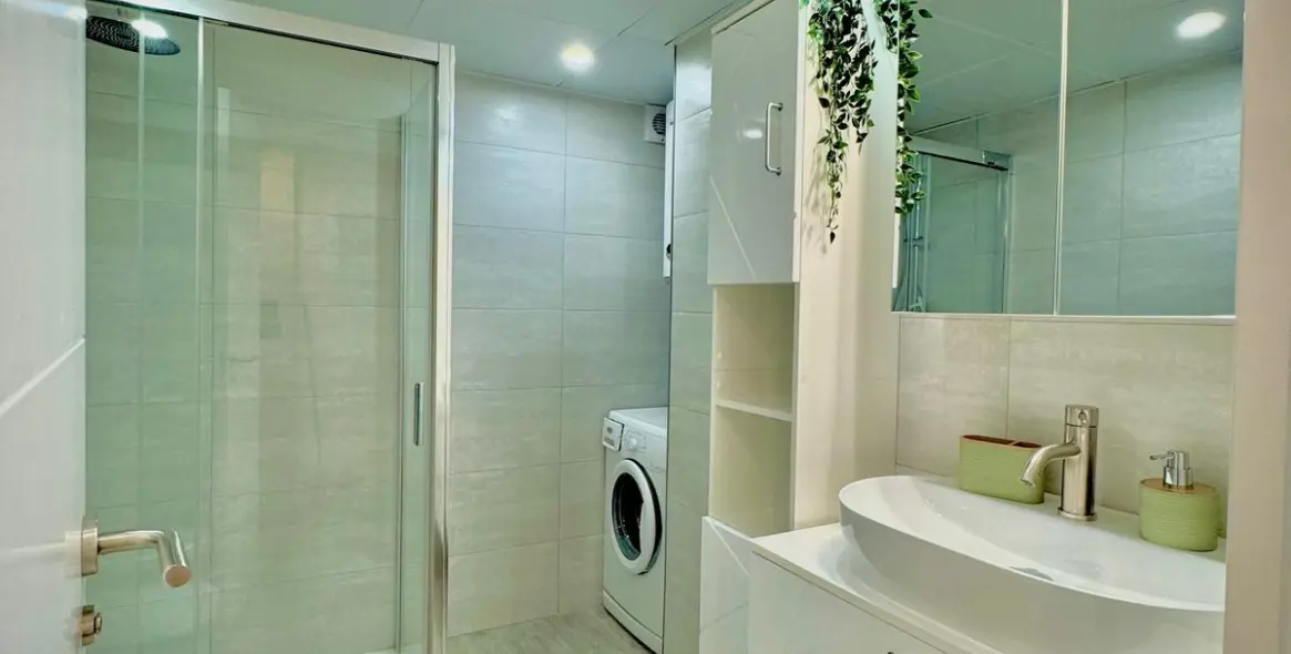 Sale of middle floor apartment in Manilva 7
