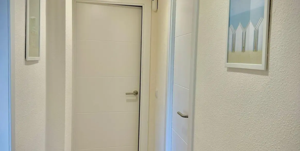 Sale of middle floor apartment in Manilva 8