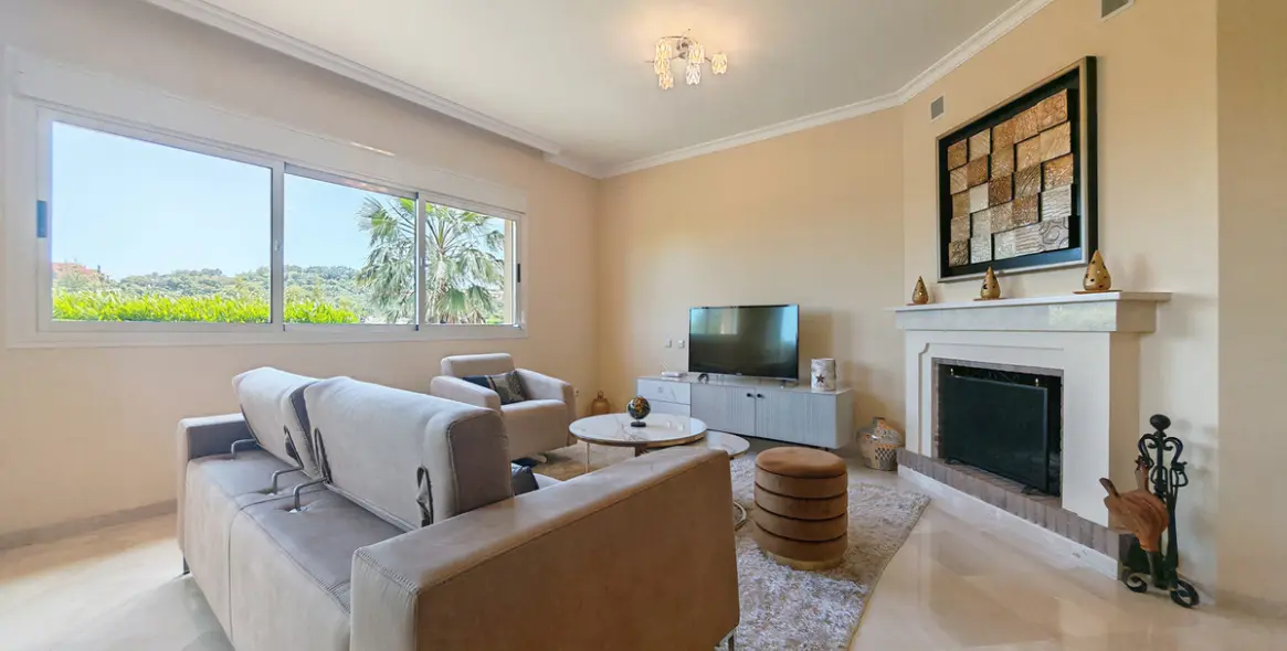 Sale of ground floor apartment in La Mairena 4