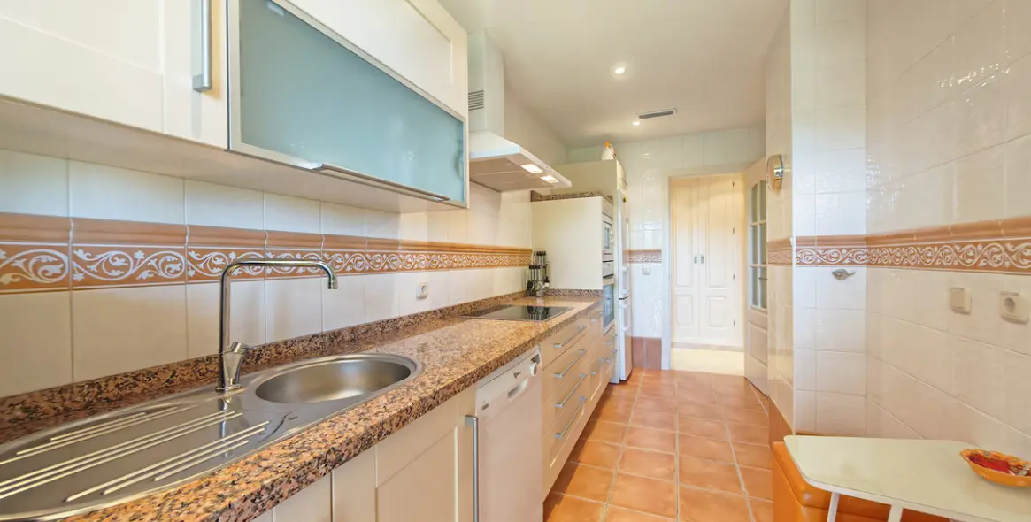 Sale of ground floor apartment in La Mairena 6