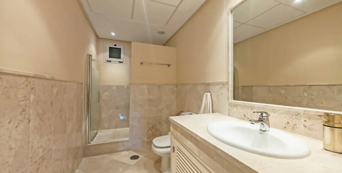 Sale of ground floor apartment in La Mairena 13