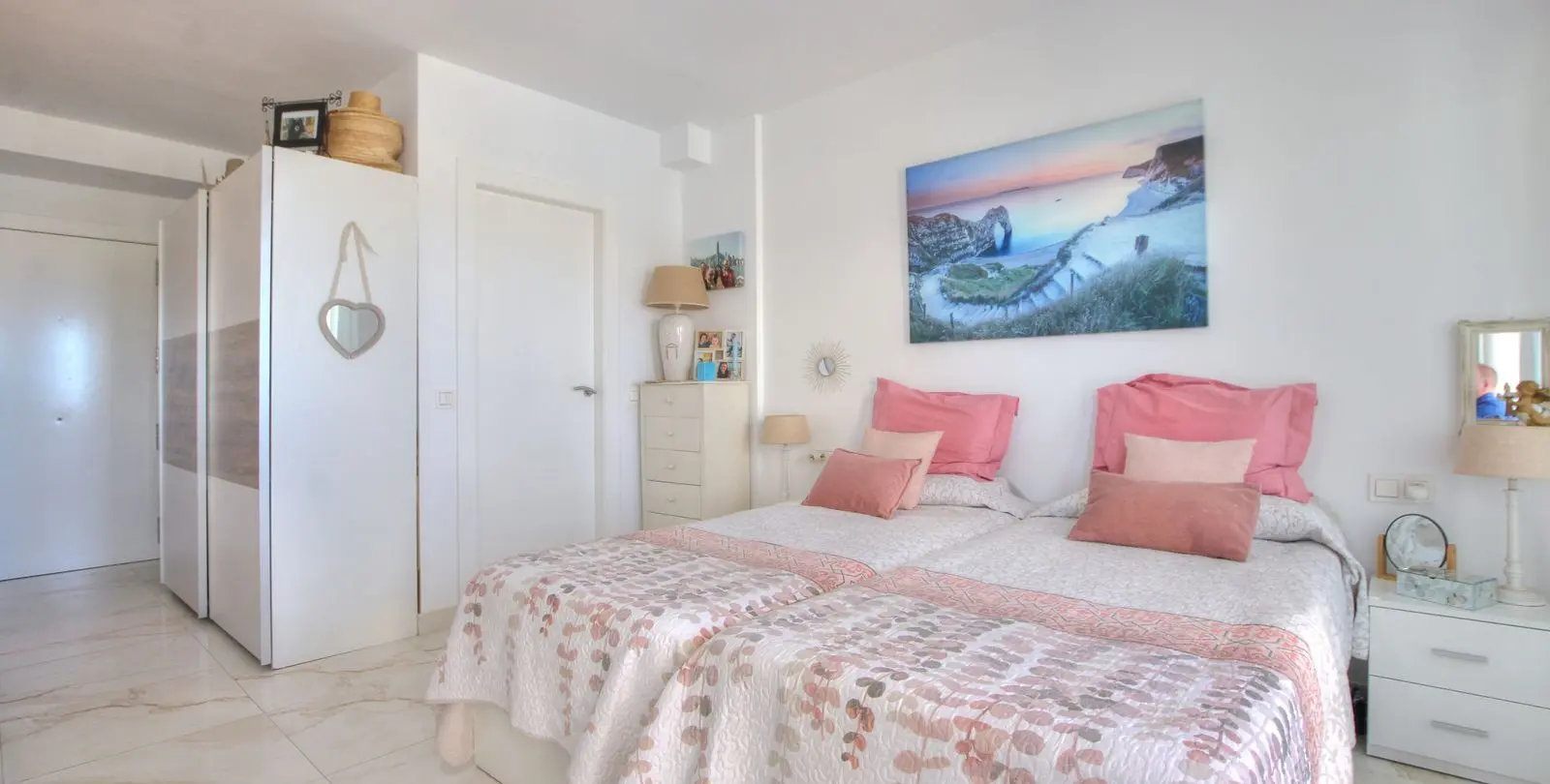 Sale of studio in Elviria 12