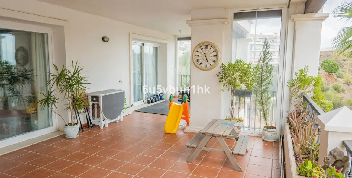 Sale of ground floor apartment in Mijas Costa 6