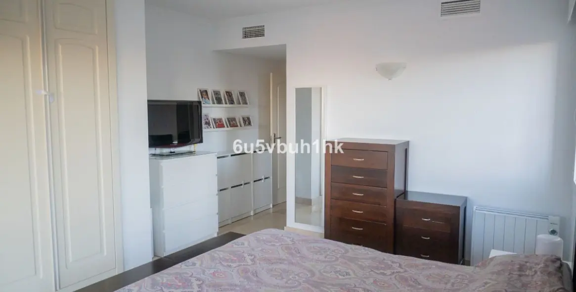 Sale of ground floor apartment in Mijas Costa 20