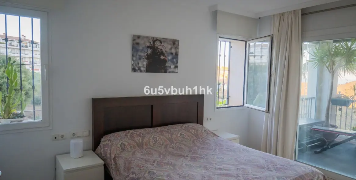 Sale of ground floor apartment in Mijas Costa 23
