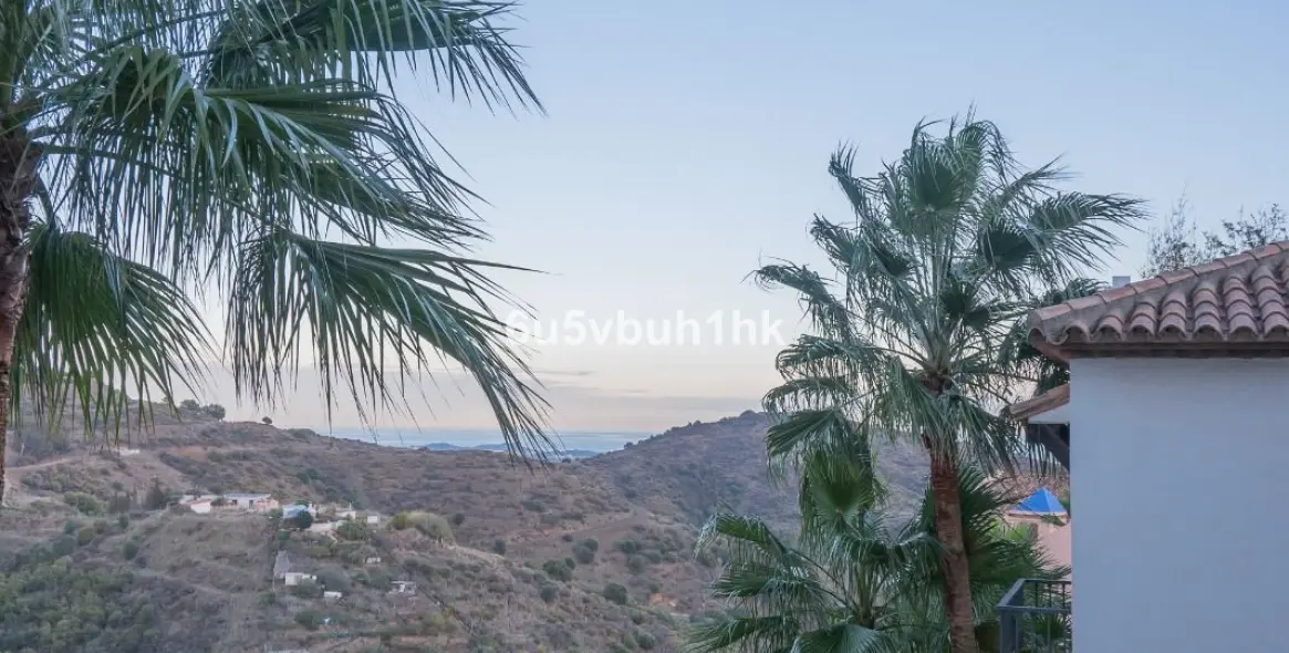 Sale of ground floor apartment in Mijas Costa 29