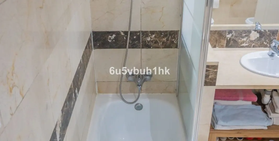 Sale of ground floor apartment in Mijas Costa 30